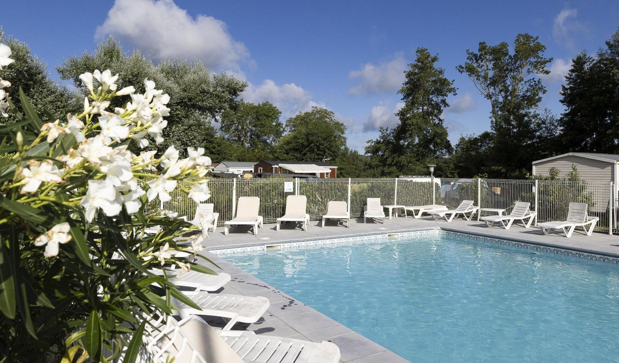 Camping Les Nysades Mirepoix (Ariege) Exterior foto